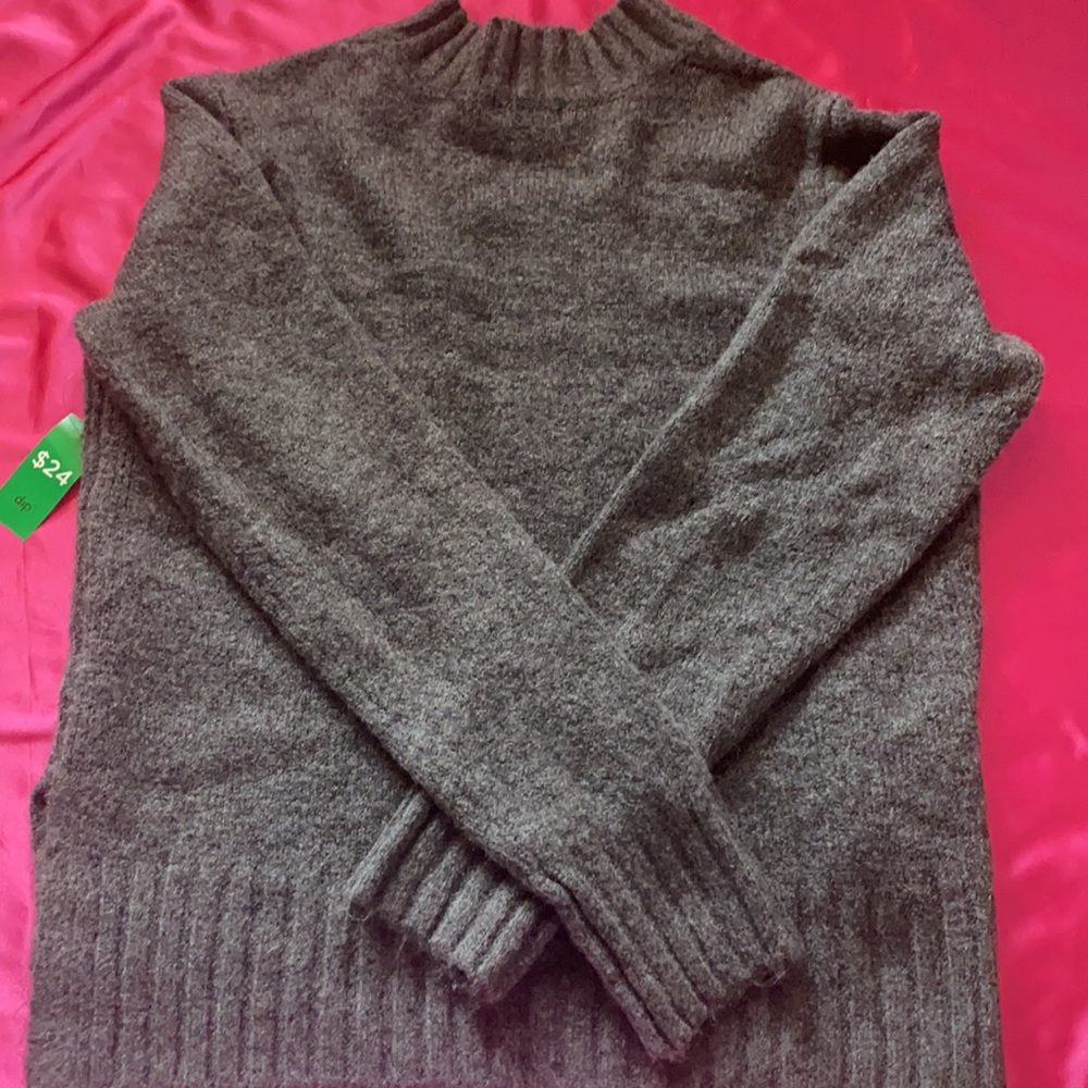 Sweater Bundle - Picture 4 of 5